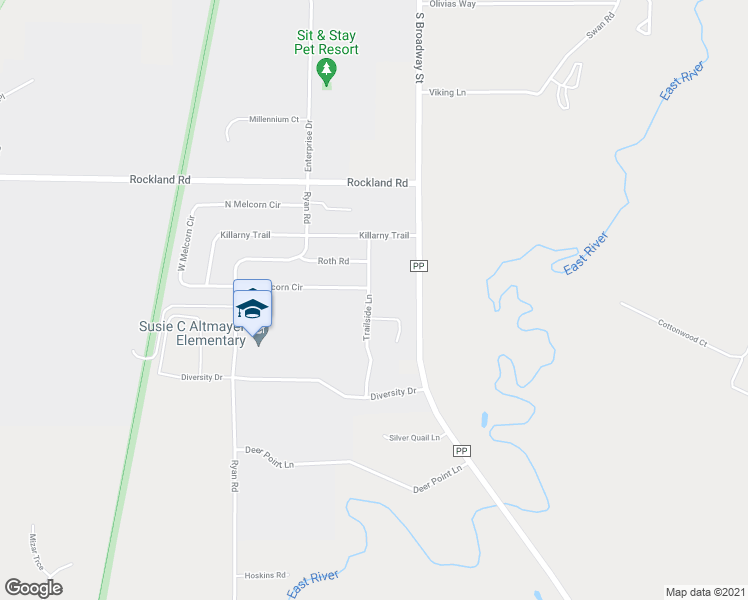 map of restaurants, bars, coffee shops, grocery stores, and more near 2195 Trailside Lane in De Pere