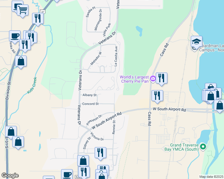 map of restaurants, bars, coffee shops, grocery stores, and more near 3450 Country Club Drive in Traverse City