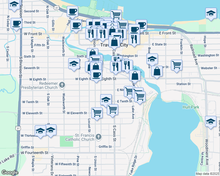 map of restaurants, bars, coffee shops, grocery stores, and more near 137 East Ninth Street in Traverse City