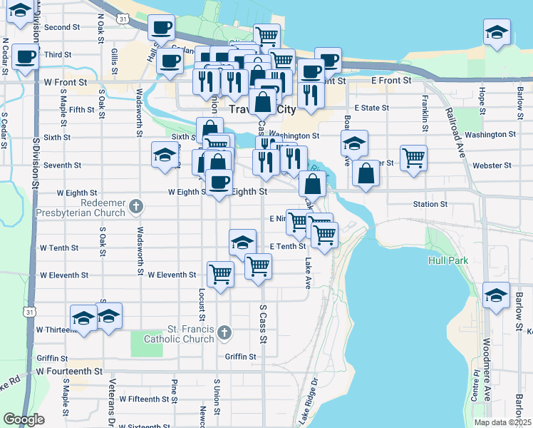 map of restaurants, bars, coffee shops, grocery stores, and more near 137 East Ninth Street in Traverse City