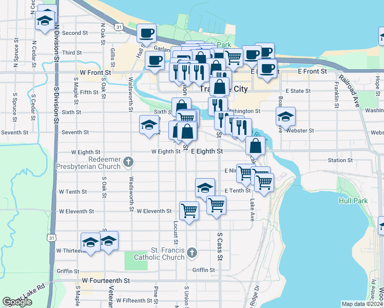 map of restaurants, bars, coffee shops, grocery stores, and more near 113 East Ninth Street in Traverse City