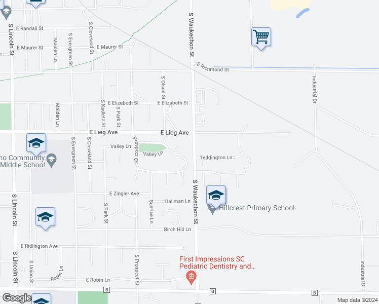 map of restaurants, bars, coffee shops, grocery stores, and more near 1123 South Waukechon Street in Shawano