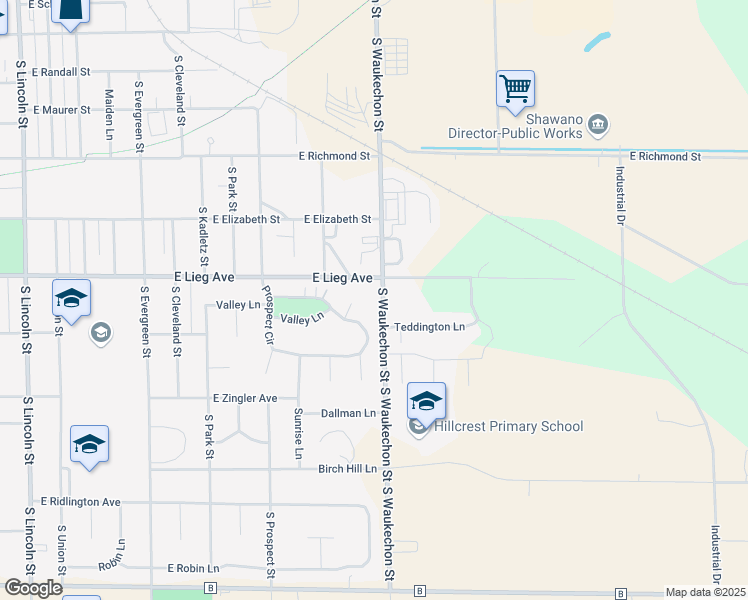 map of restaurants, bars, coffee shops, grocery stores, and more near 1123 South Waukechon Street in Shawano