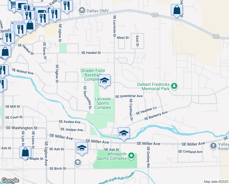 map of restaurants, bars, coffee shops, grocery stores, and more near 701 Southeast Lacreole Drive in Dallas