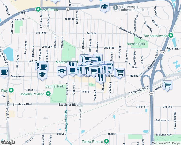 map of restaurants, bars, coffee shops, grocery stores, and more near 915 Mainstreet in Minnetonka
