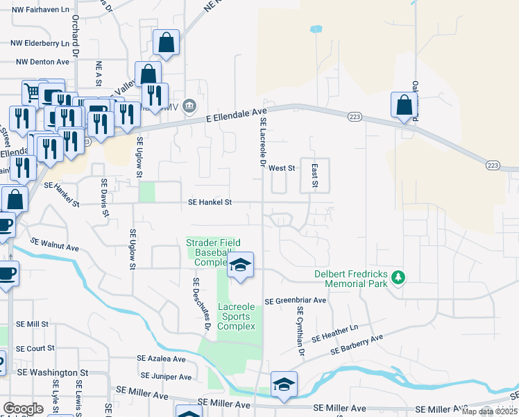 map of restaurants, bars, coffee shops, grocery stores, and more near 415 Southeast Lacreole Drive in Dallas