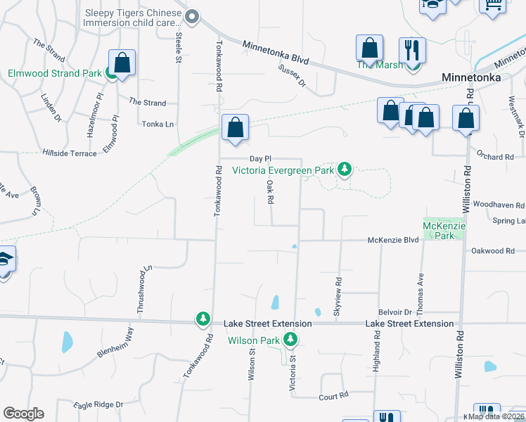 map of restaurants, bars, coffee shops, grocery stores, and more near 3900 Oak Road in Minnetonka