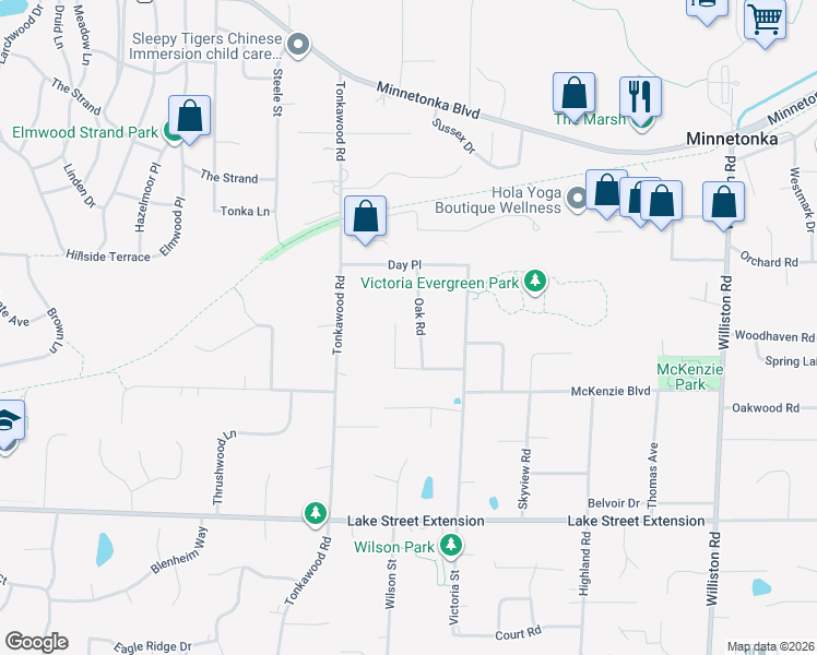 map of restaurants, bars, coffee shops, grocery stores, and more near 3900 Oak Road in Minnetonka