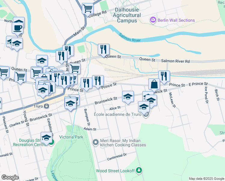 map of restaurants, bars, coffee shops, grocery stores, and more near 65 Centre Street in Truro