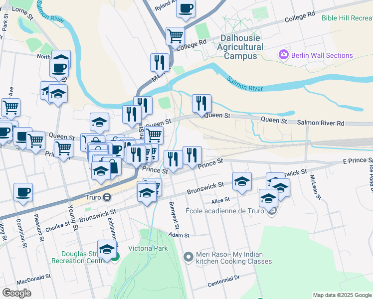 map of restaurants, bars, coffee shops, grocery stores, and more near 18 Munroe Court in Truro