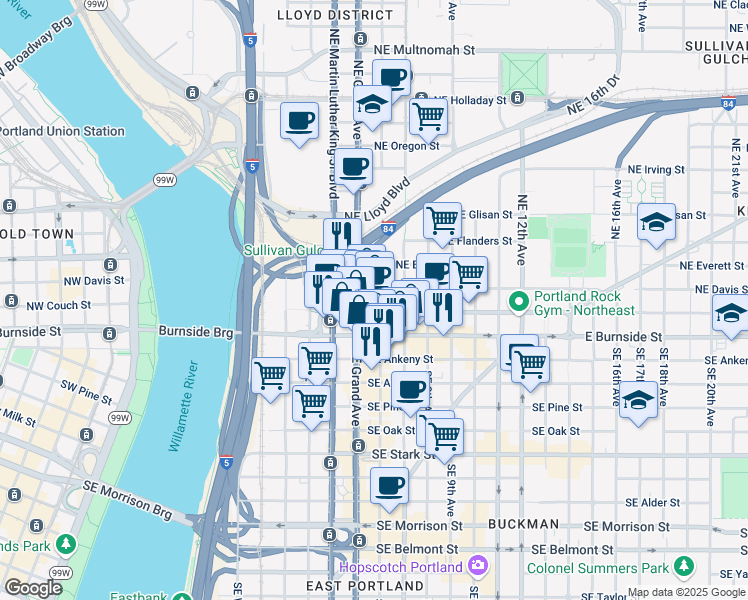 map of restaurants, bars, coffee shops, grocery stores, and more near 600 Northeast Couch Street in Portland