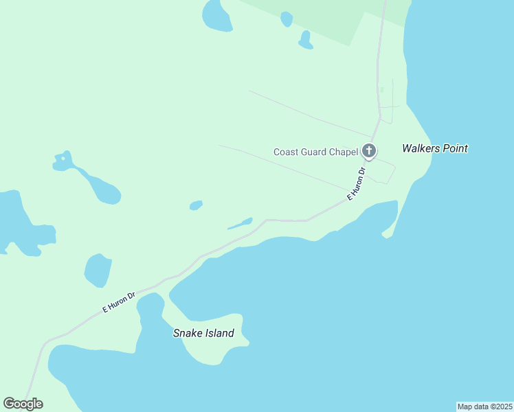 map of restaurants, bars, coffee shops, grocery stores, and more near 835 Bruce Street in Mackinac County
