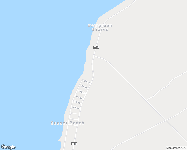 map of restaurants, bars, coffee shops, grocery stores, and more near Danielson Road in Manistique