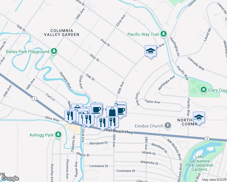 map of restaurants, bars, coffee shops, grocery stores, and more near 3004 Oak Street in Longview