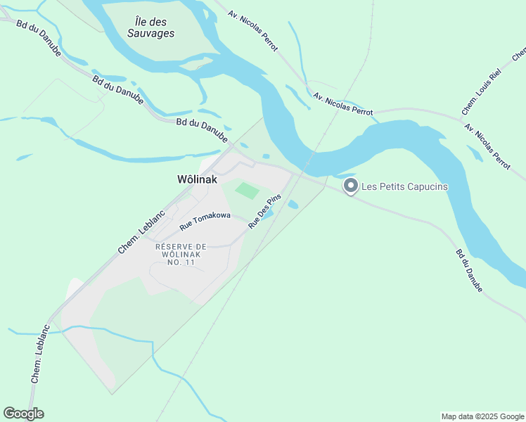 map of restaurants, bars, coffee shops, grocery stores, and more near Rue Des Pins in Wôlinak