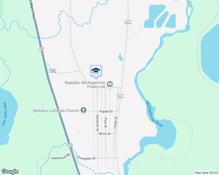 map of restaurants, bars, coffee shops, grocery stores, and more near Maple Street in Marquette County