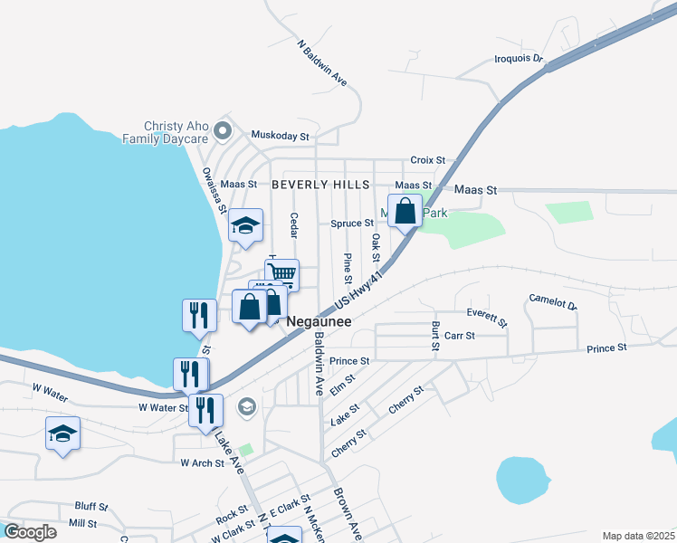 map of restaurants, bars, coffee shops, grocery stores, and more near 901-999 Pine Street in Negaunee