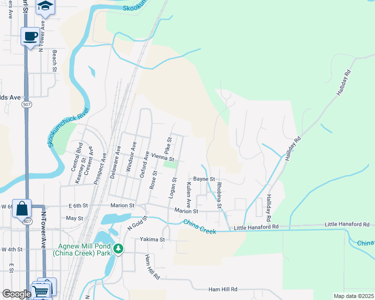 map of restaurants, bars, coffee shops, grocery stores, and more near 1426 Logan Street in Centralia