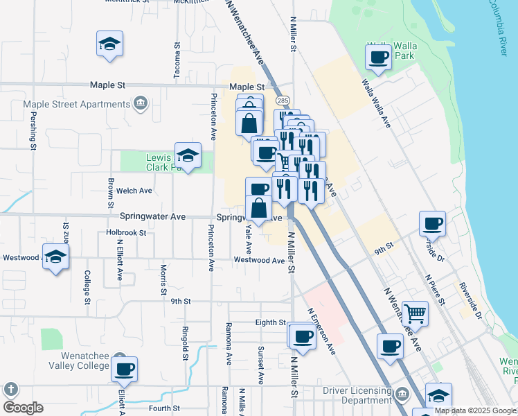 map of restaurants, bars, coffee shops, grocery stores, and more near 1052 Springwater Avenue in Wenatchee