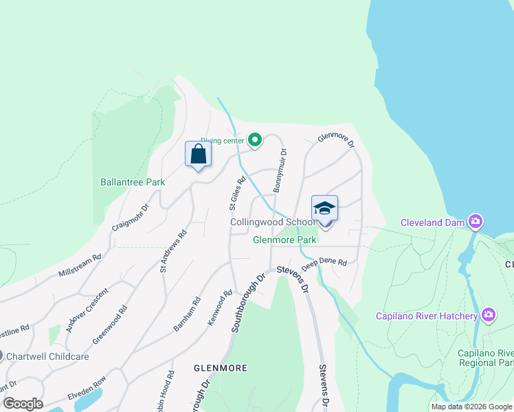 map of restaurants, bars, coffee shops, grocery stores, and more near 558 Glenross Road in West Vancouver