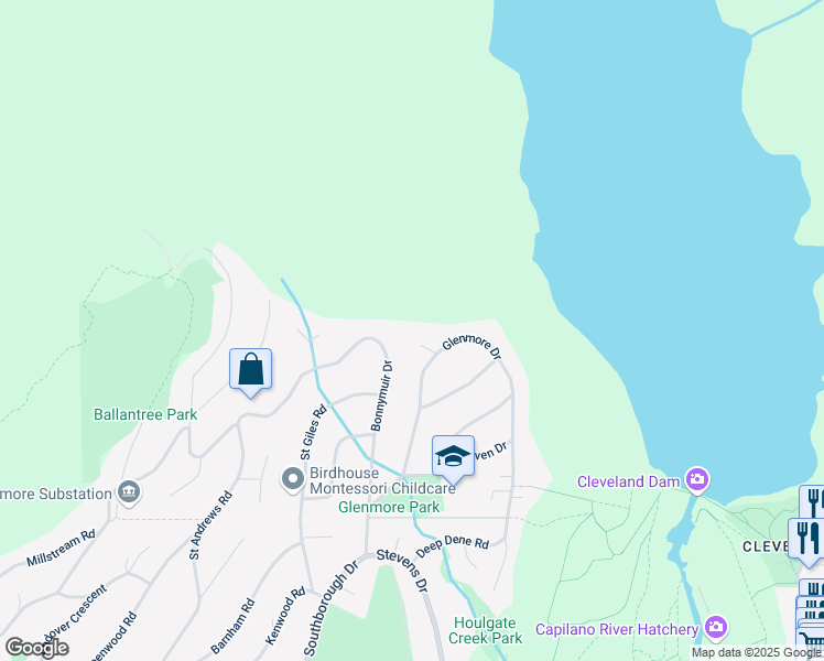 map of restaurants, bars, coffee shops, grocery stores, and more near 77 Desswood Place in West Vancouver