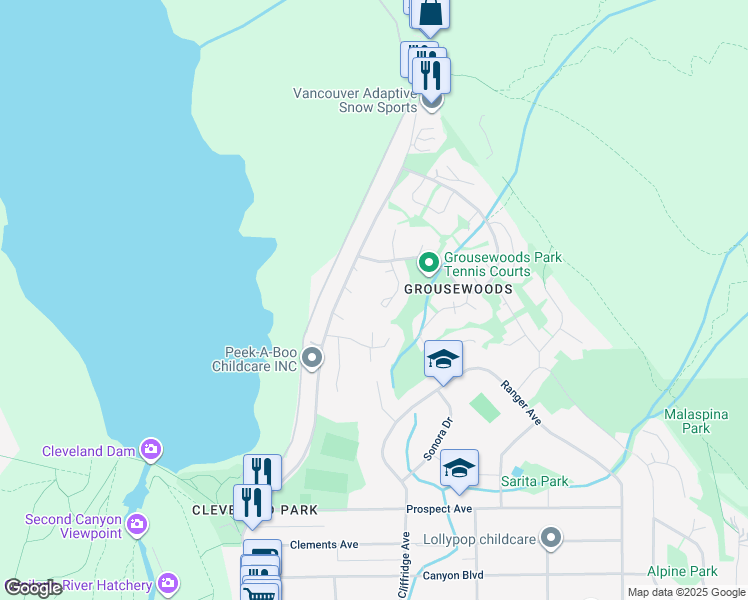 map of restaurants, bars, coffee shops, grocery stores, and more near 5535 Huckleberry Lane in North Vancouver