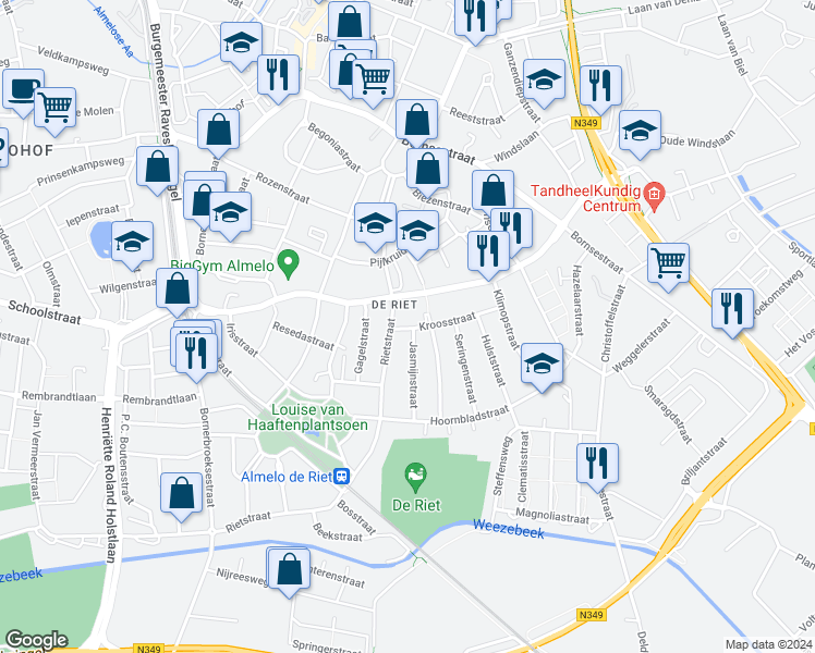 map of restaurants, bars, coffee shops, grocery stores, and more near 2 Kroosstraat in Almelo